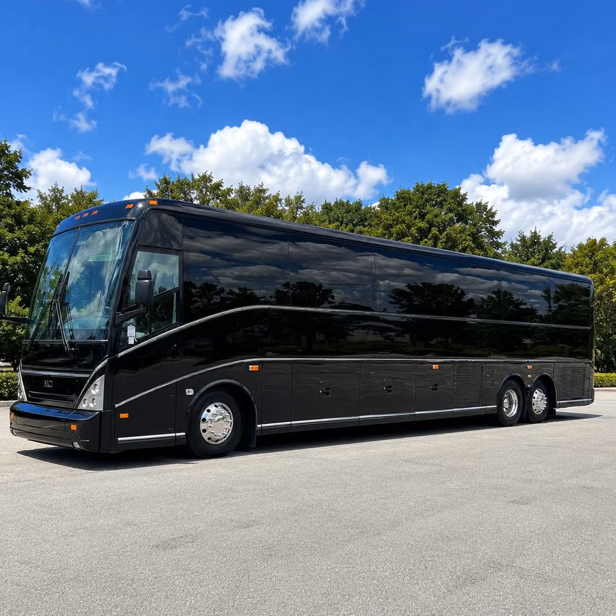 construction crew and workforce shuttles serving polk county worksites