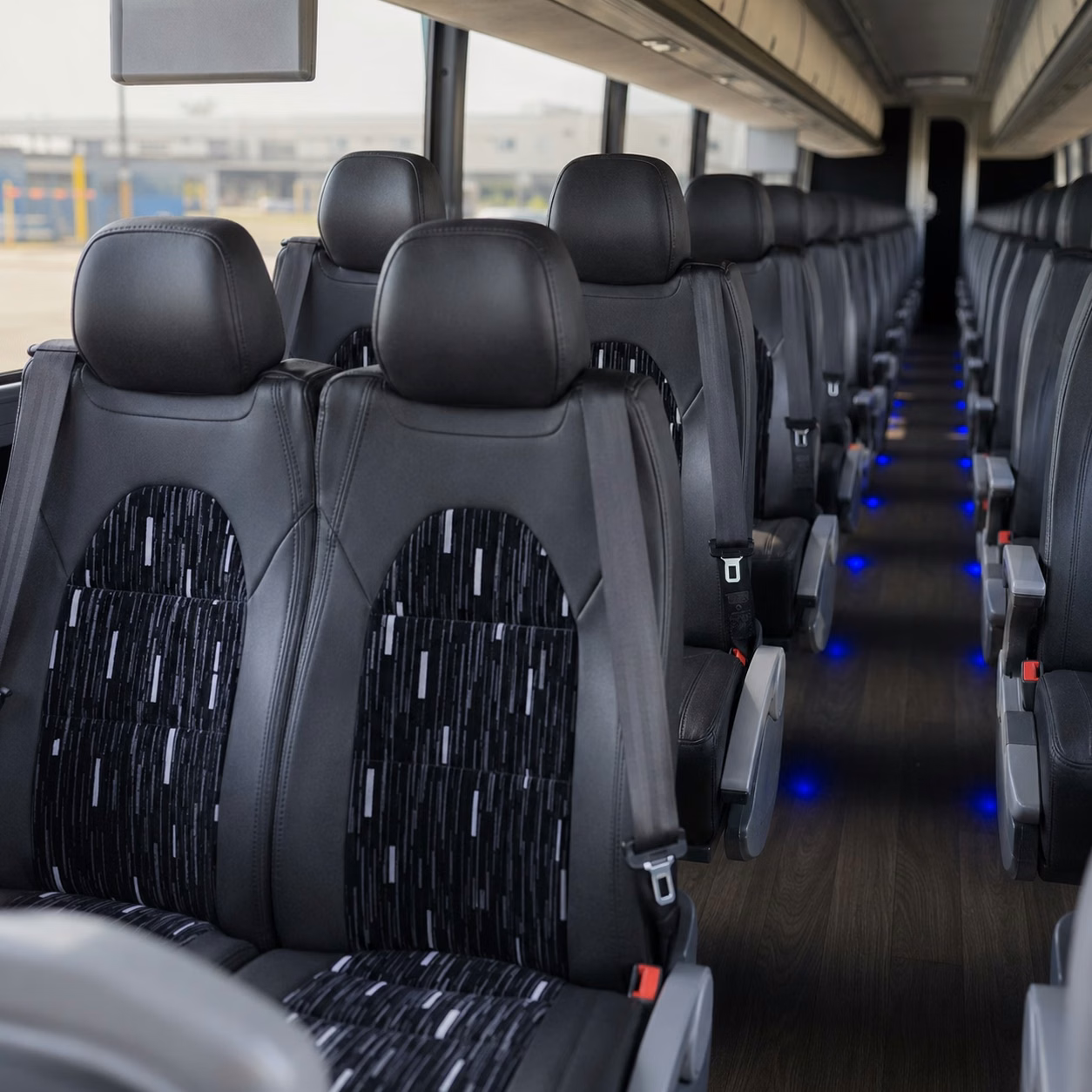how where and when you re traveling affects your lakeland bus rental rate