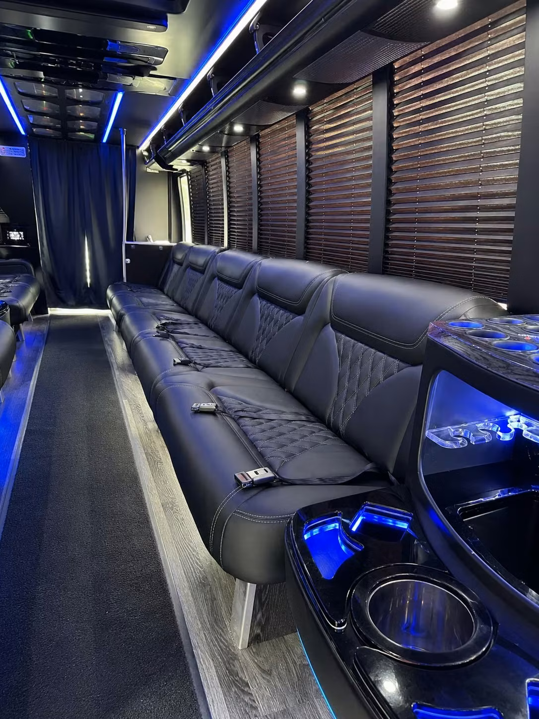 party buses for bachelorette parties and birthday nights out in lakeland