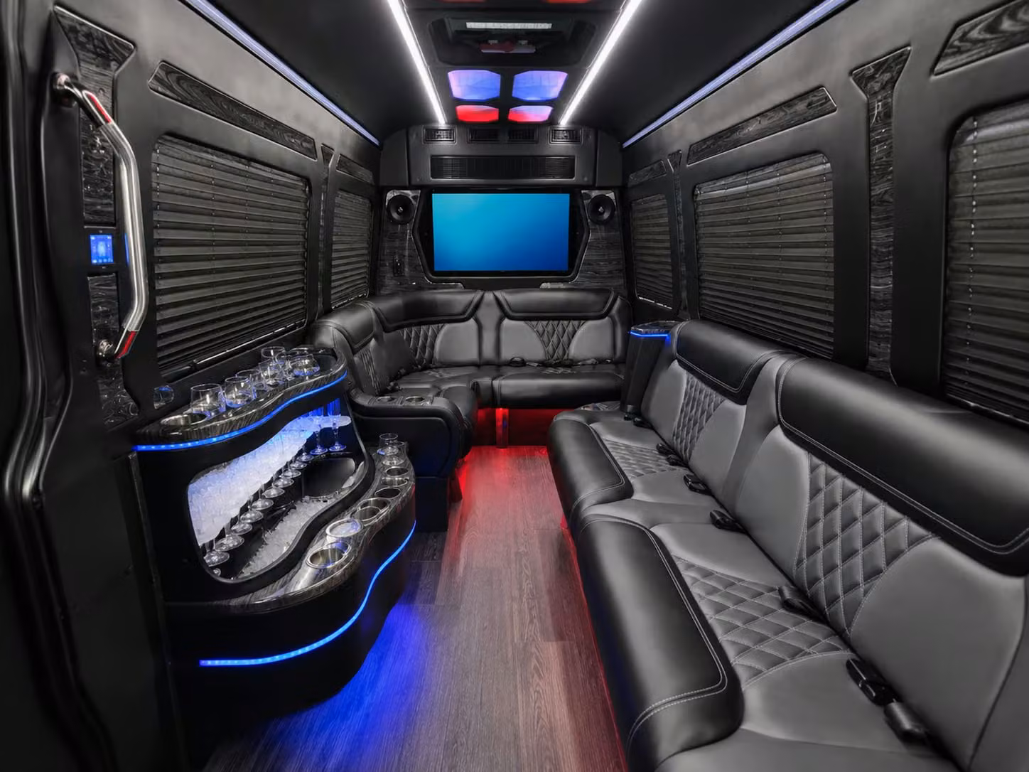 school field trip bus rentals and student group transportation in lakeland